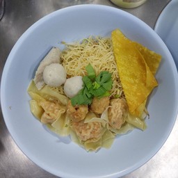 บะหมี่เกี๊ยวกุ้ง+ลูกชิ้น