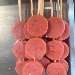 ยอไก่พริกสีแดง