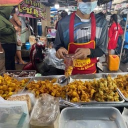 ฮีโร่เกี๊ยวกรอบ (ตลาดนัดเปิดท้าย)