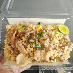 ข้าวผัดเบคอน