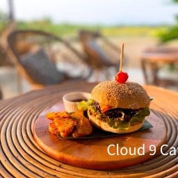 Cloud 9 Cafe Chiangmai สันป่าตอง