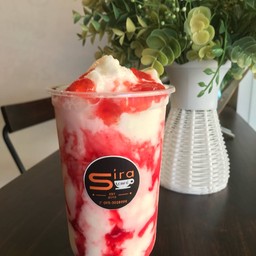 โยเกิร์ตสตอเบอร์รี่สมูทตี้