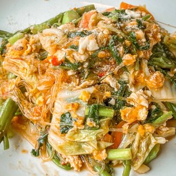 สุกี้แห้ง