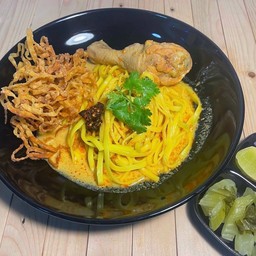 ข้าวซอยน่องไก่