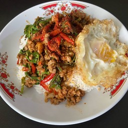 ข้าวราดกระเพราหม่าล่าหมูสับ+ไข่ดาว