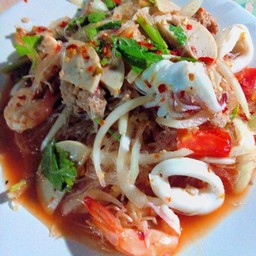 ยำวุ้นเส้นรวมมิตรทะเล