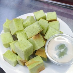 ขนมปังสังขยา