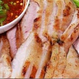 คอหมูแท้ย่างเตาถ่าน+น้ำจิ้มแจ่ว