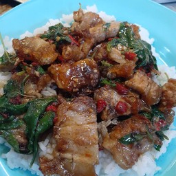 กะเพราหมูกรอบ(ธรรมดา)