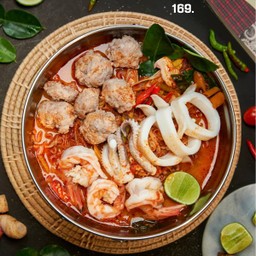 มาม่าต้มยำหม้อไฟ