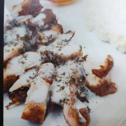 ข้าวไก่ย่างนมสดพริกไทดำ