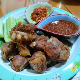 ซีโครงอ่อนหมูทอด