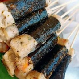 สาหร่ายพันกุ้งวุ้นเส้น