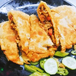 พัฟไก่ รสเผ็ด ซี๊ด