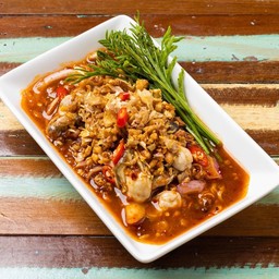 ยำหอยนางรมทรงเครื่อง