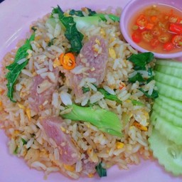 ข้าวผัดแหนม