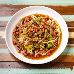 ยำมะม่วงปลากรอบ