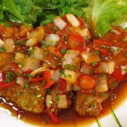 ข้าวราดไก่กรอบสามรส