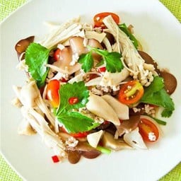 ยำเห็ดรวมใส่หมูสับ