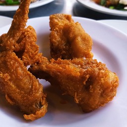 ปีกไก่ทอด