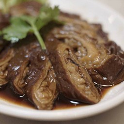 3)Braised large intestine ใส้พะโล้ สุด