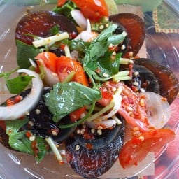 ยำไข่เยี่ยวม้า