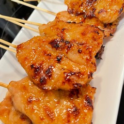 Grill Box Station (หมูปิ้ง 3 บาท อร่อยจริงไม่จกตา)