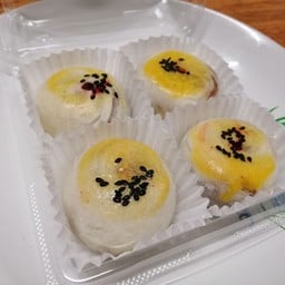 ร้านขนมปู