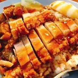 ปิ่นทองบะหมี่เกี๊ยว สาขา2 โลตัสเอ็กซ์เพรสร่มไทร