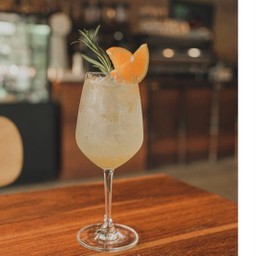 Yuzu Sparkling lemonade