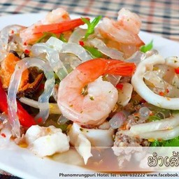 ยำเส้นเเก้ว