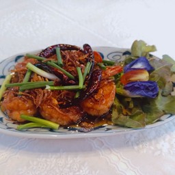 กุ้งแชบ๊วยทอดราดซอสมะขาม