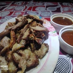 ไก่กระบอกกลางนา ลาบส้า กลางโต้ง สันป่าตอง