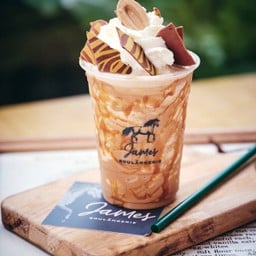 Coffee Salted caramel frappe