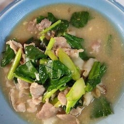 ราดหน้าหมู