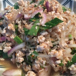 ลาบวุ้นเส้น