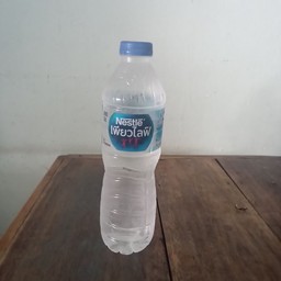 น้ำดื่มเนสเล่ 600ml