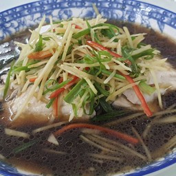 เนื้อปลากระพงนึ่งซีอิ๊ว