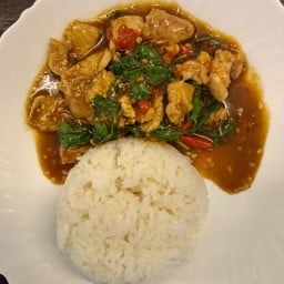 พริกแกงหมูชิ้น(ราดข้าว)