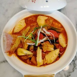 70) หางปลา Assam Curry Fish Tail 750 gm