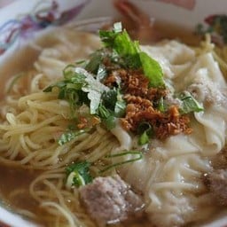 ร้านขนมจีน น้องอะตอม สูตรเจ้มจ้น ขนมจีน น้องอะตอม สูตรเจ้มจ้น1