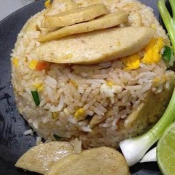 ข้าวผัดหมูยอ