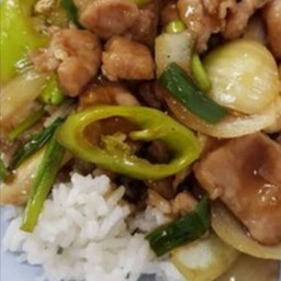 ข้าวไก่ผัดพริก