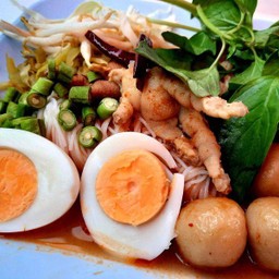 ขนมจีนน้ำยากะทิ