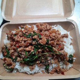 ข้าวกะเพาหมูสับ