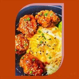 ข้าวไข่ข้น+ยำไก่คาราเกะ