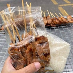 ฟ้าใส หมูปิ้งโบราณ