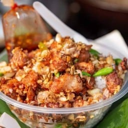 ข้าวหมูแดดเดียว เนื้อแดดเดียวทอดพริกกระเทียม เฮียวิทย์ ตลาดศรีนคร