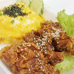 ข้าวไข่ข้น+ปีกบนไก่3ชิ้น