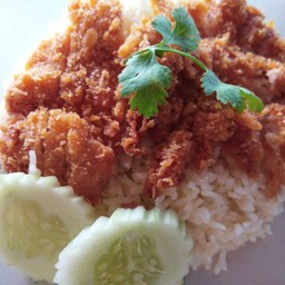 ข้าวมันไก่ทอดพิเศษ